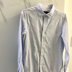 Vineyard vines casual shirt